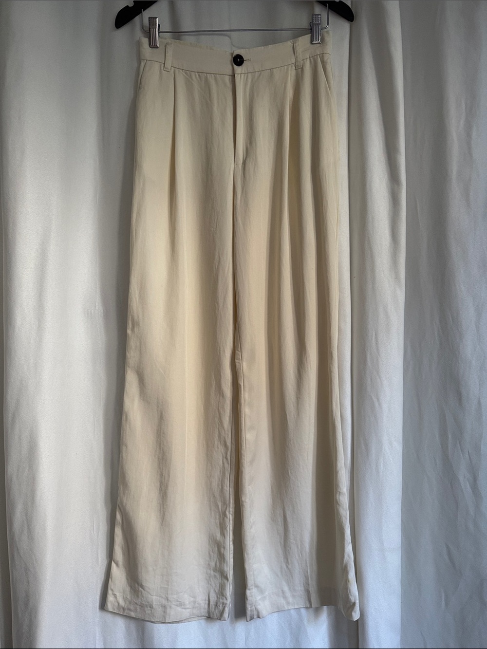 Zara Men's Cream Wide-Leg Chinos